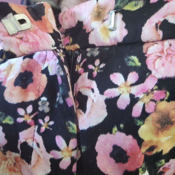 H&M Floral Print Ankle Dress Pants w/slits on hem - Picture 9 of 11